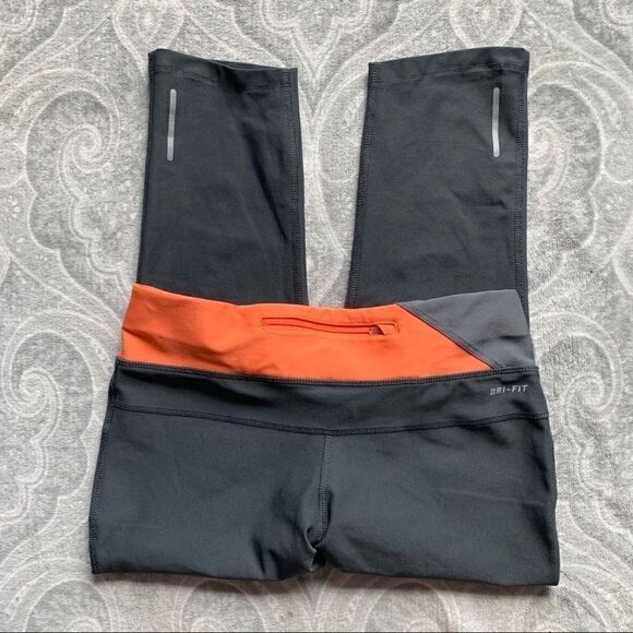 Nike Leggings   - Picture 2 of 3